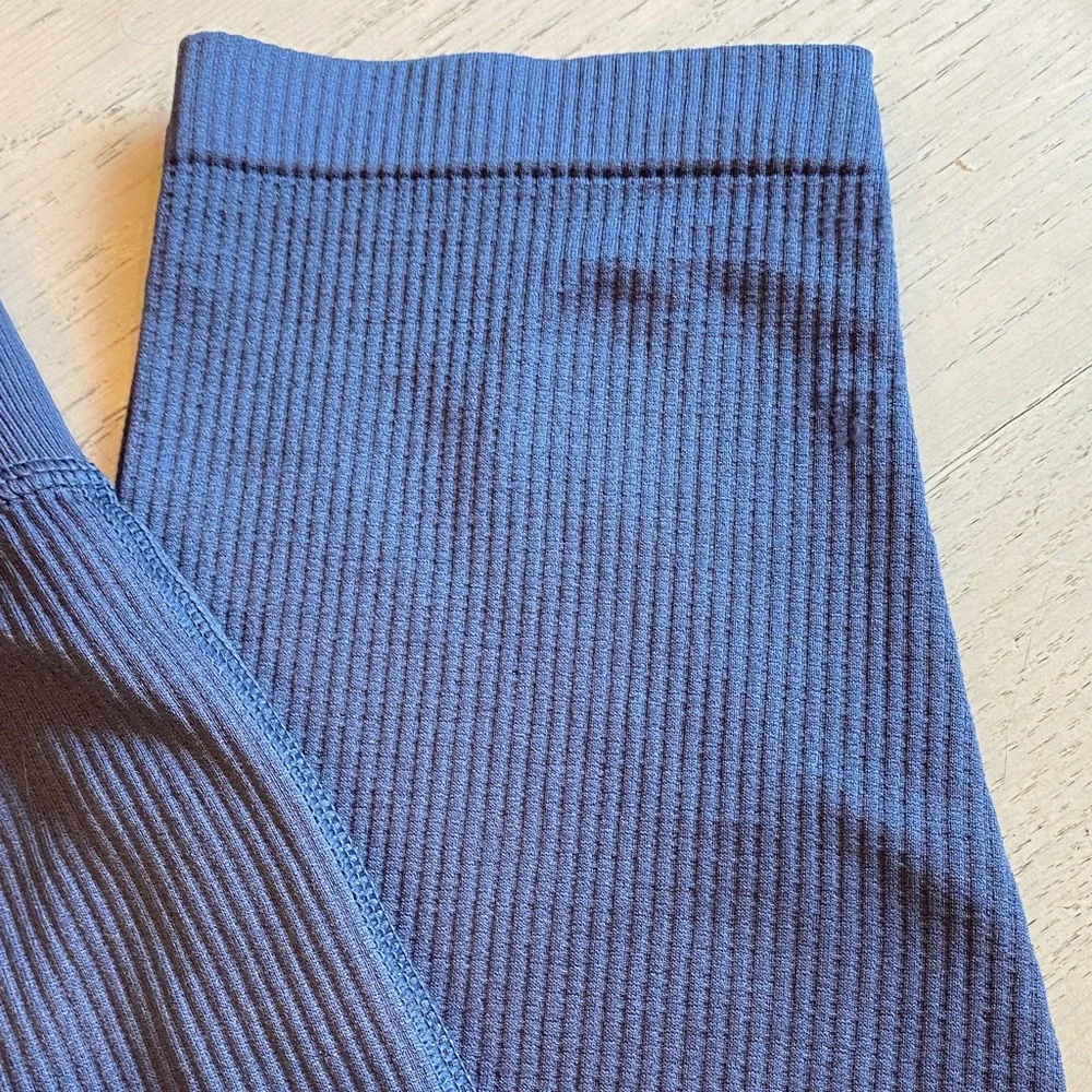 Blue Ribbed Leggings - Picture 3 of 7